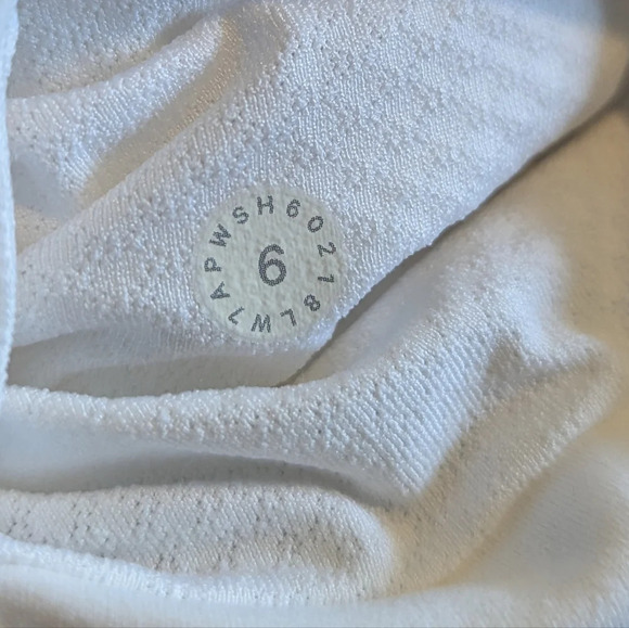 Lululemon Forget The Sweat Biker Short Mesh White Women's Size 6 Double Lined - Picture 9 of 10